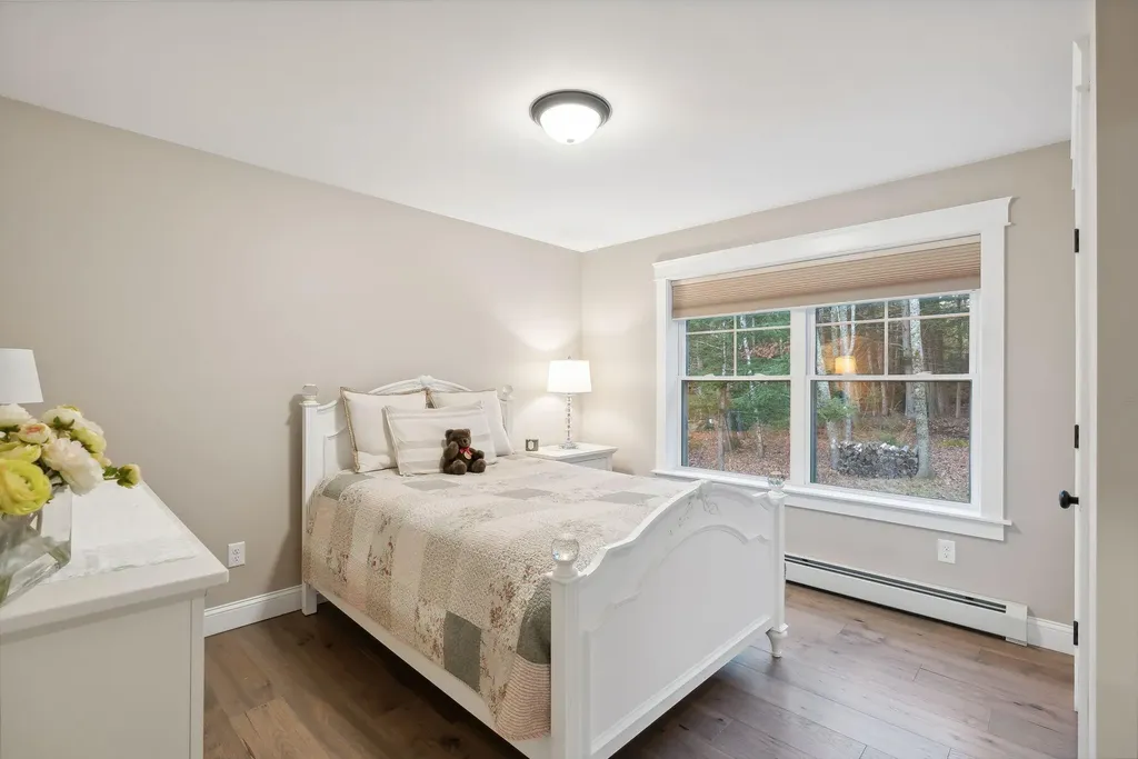 10 Theresa Masse Lane Scarborough ME 04074