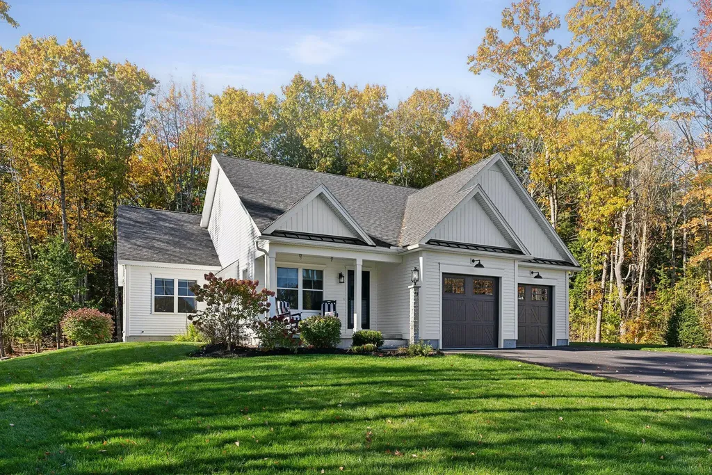 10 Theresa Masse Lane Scarborough ME 04074