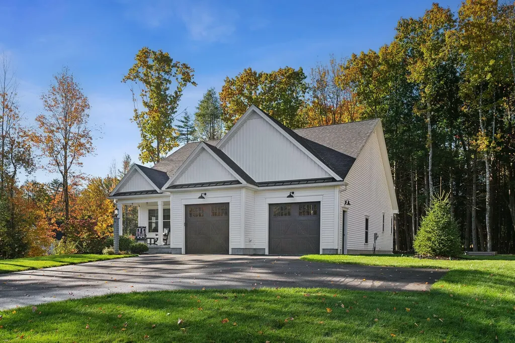 10 Theresa Masse Lane Scarborough ME 04074