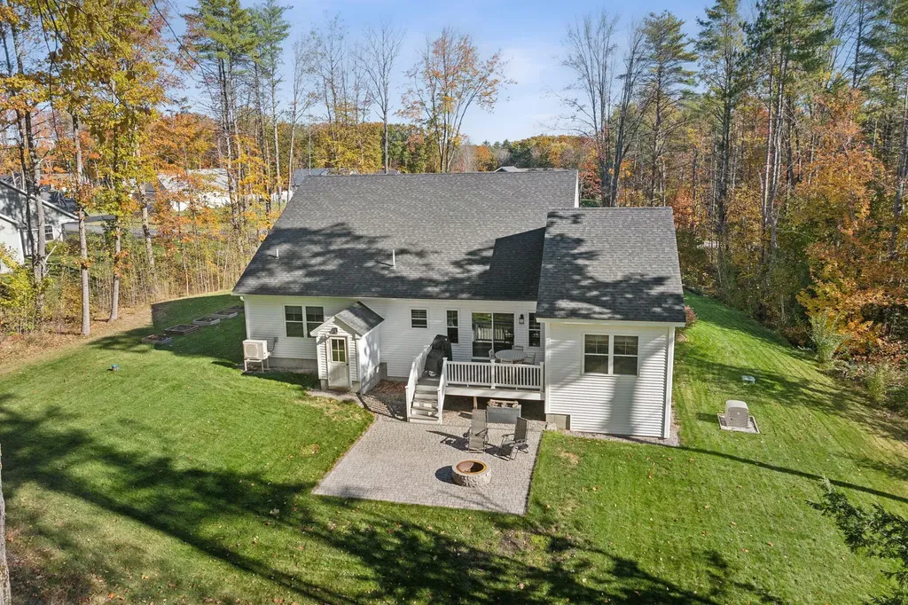 10 Theresa Masse Lane Scarborough ME 04074