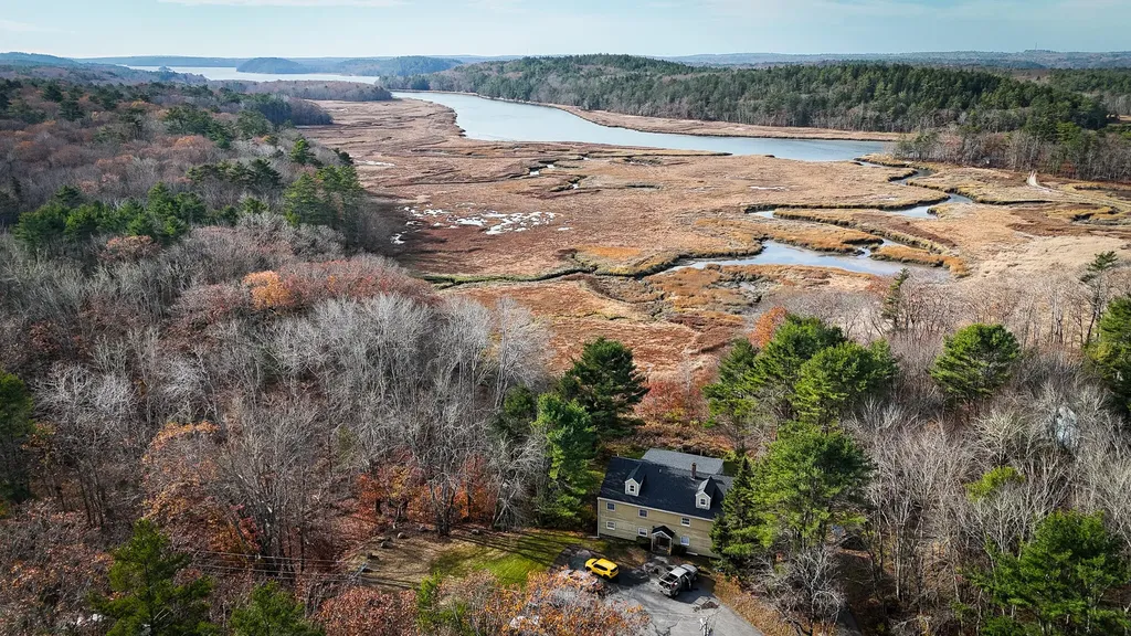 187 Five Islands Road Georgetown ME 04548