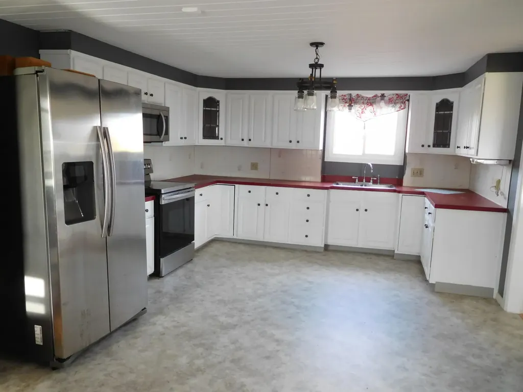 1200 Perkins Ridge Road Auburn ME 04210