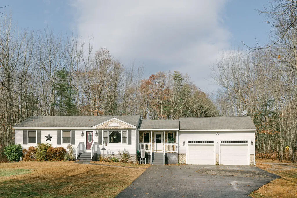 5 Stephanie Drive Dayton ME 04005