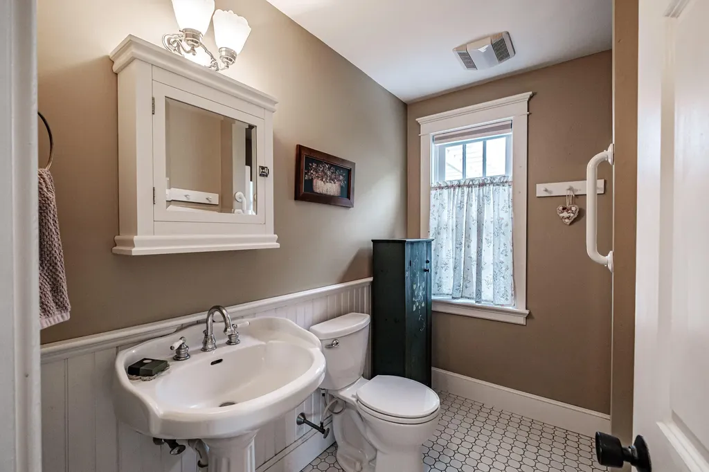 269 Quaker Ridge Road Casco ME 04015