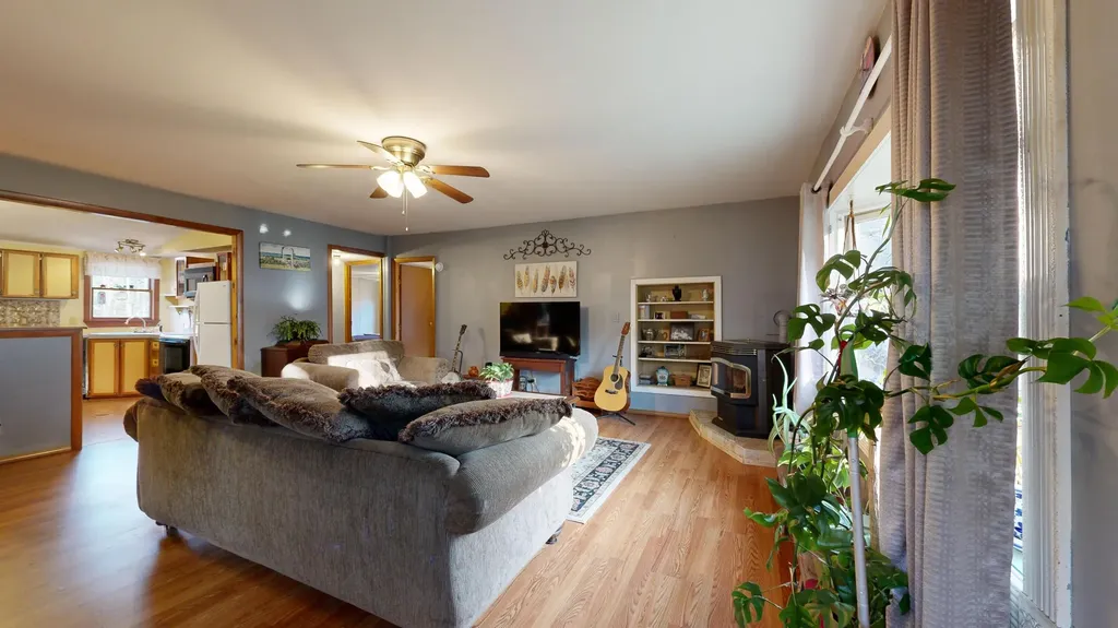 81 Line Road Leeds ME 04263