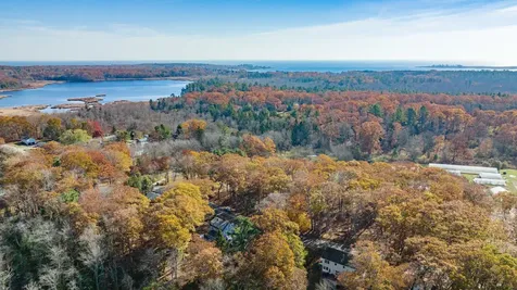 305 Fowler Road Cape Elizabeth ME 04107