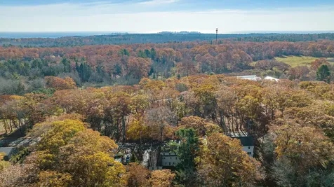 305 Fowler Road Cape Elizabeth ME 04107