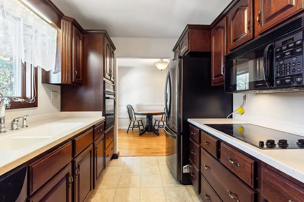 6 Noyes Avenue Waterville ME 04901
