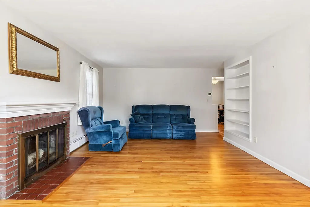 6 Noyes Avenue Waterville ME 04901