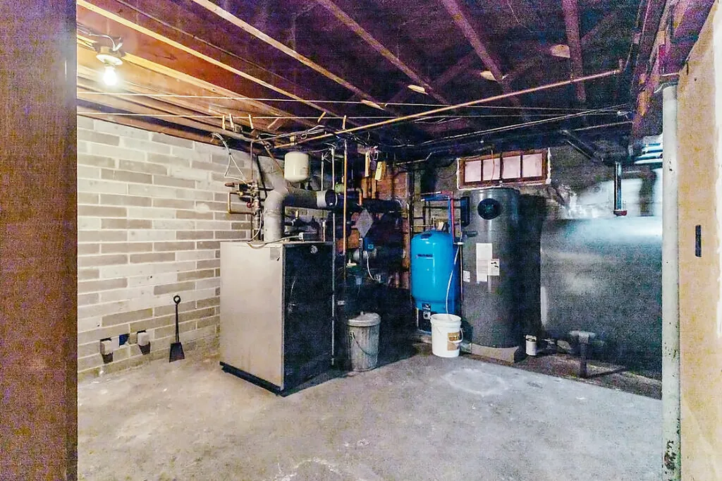 6 Noyes Avenue Waterville ME 04901