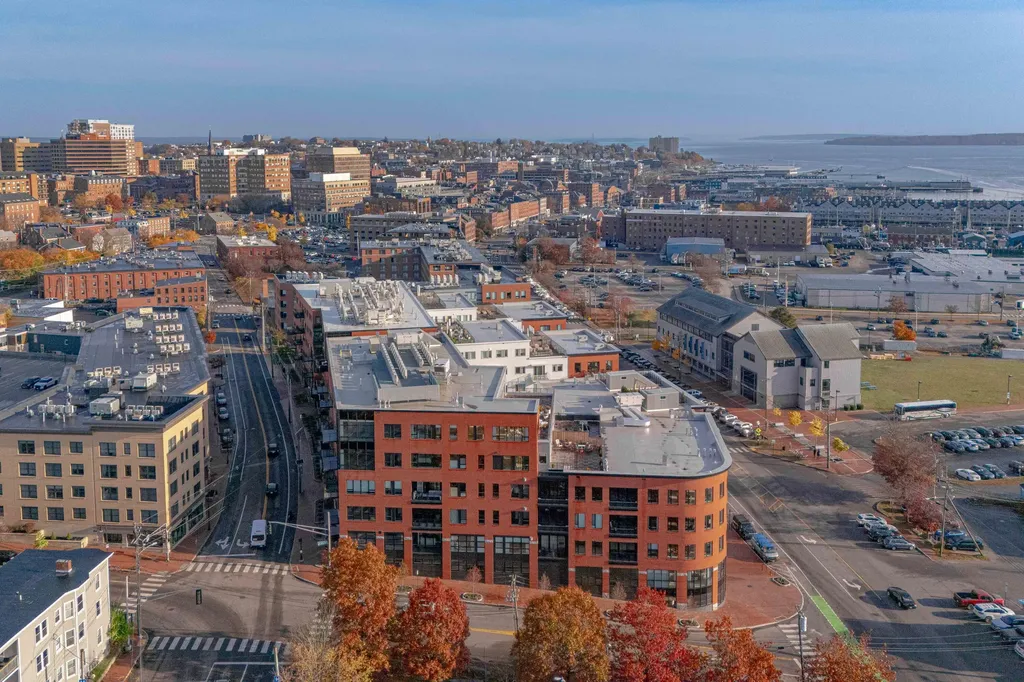 383 Commercial Street Portland ME 04101