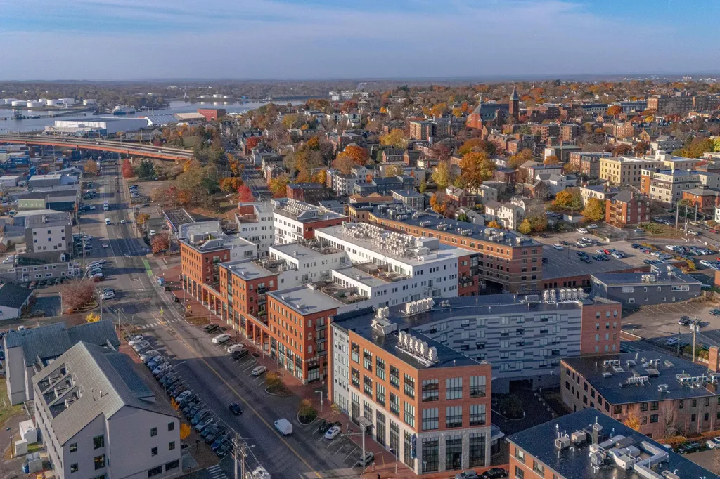383 Commercial Street Portland ME 04101