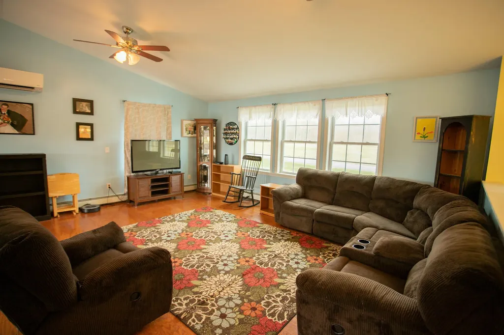 45 Canaan Road Hampden ME 04444