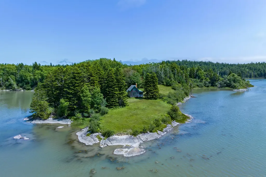 246 Marsh Stream Lane Machiasport ME 04655