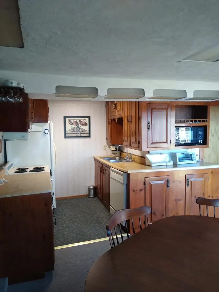 162 Hill Road T1 R9 Wels ME 04462