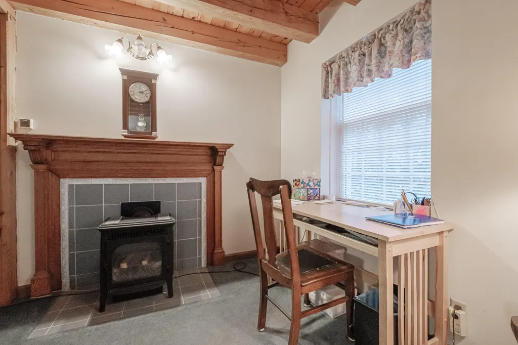 62 Woodward Point Road Brunswick ME 04011