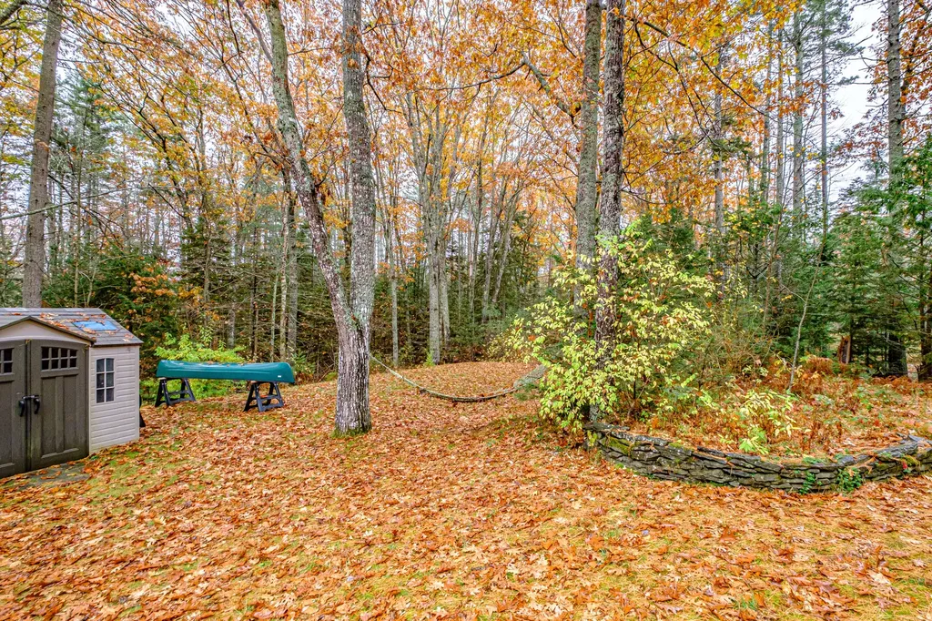 62 Woodward Point Road Brunswick ME 04011