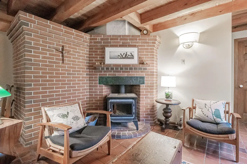 62 Woodward Point Road Brunswick ME 04011