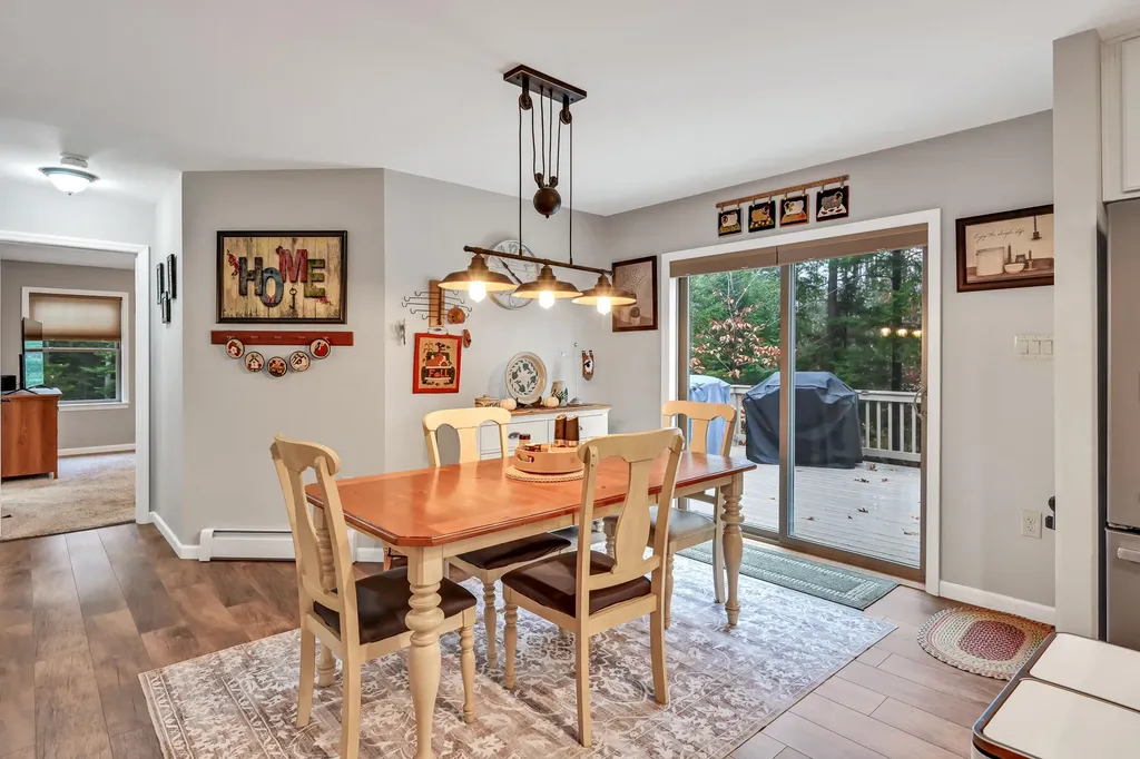 46 Woodland Drive West Gardiner ME 04345