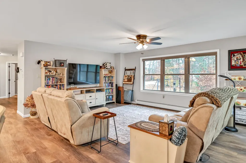 46 Woodland Drive West Gardiner ME 04345