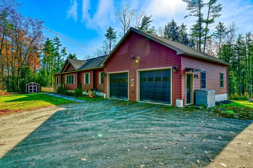 46 Woodland Drive West Gardiner ME 04345