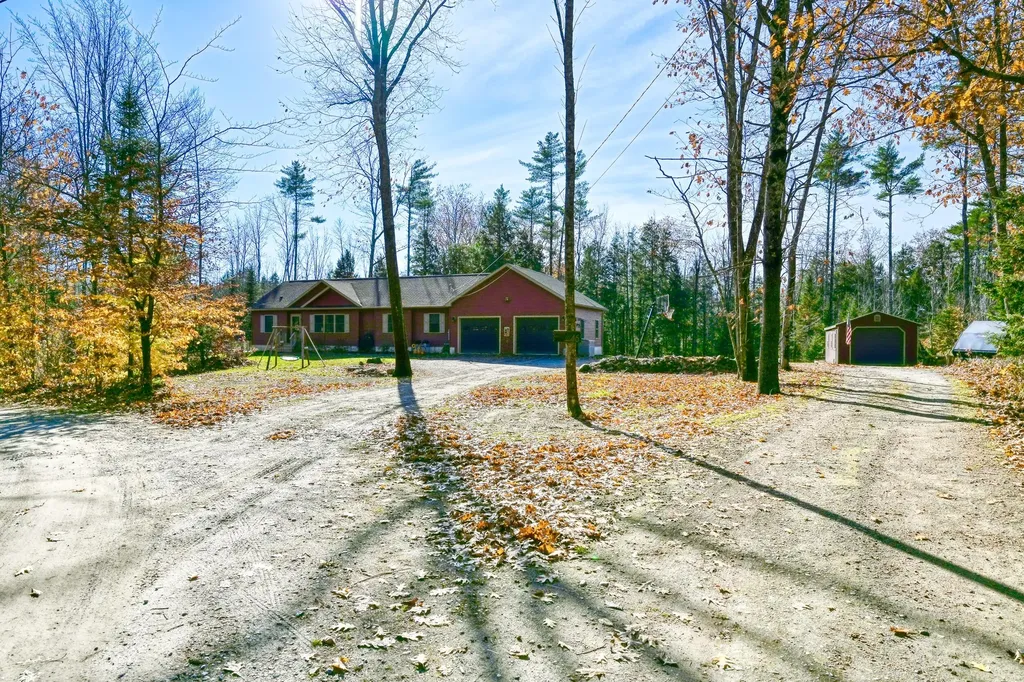 46 Woodland Drive West Gardiner ME 04345
