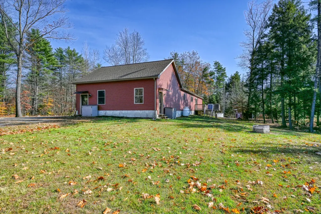 46 Woodland Drive West Gardiner ME 04345