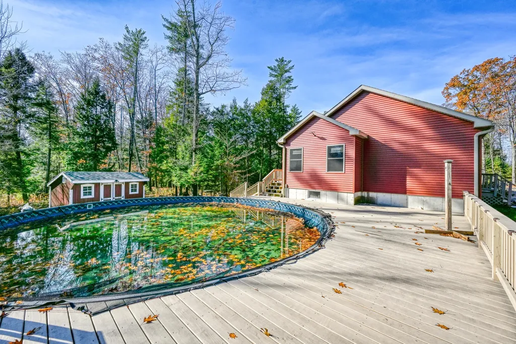 46 Woodland Drive West Gardiner ME 04345
