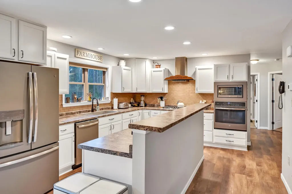 46 Woodland Drive West Gardiner ME 04345