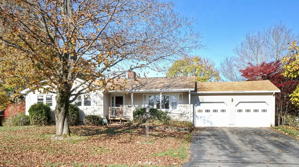 28 Maplewood Drive Gorham ME 04038