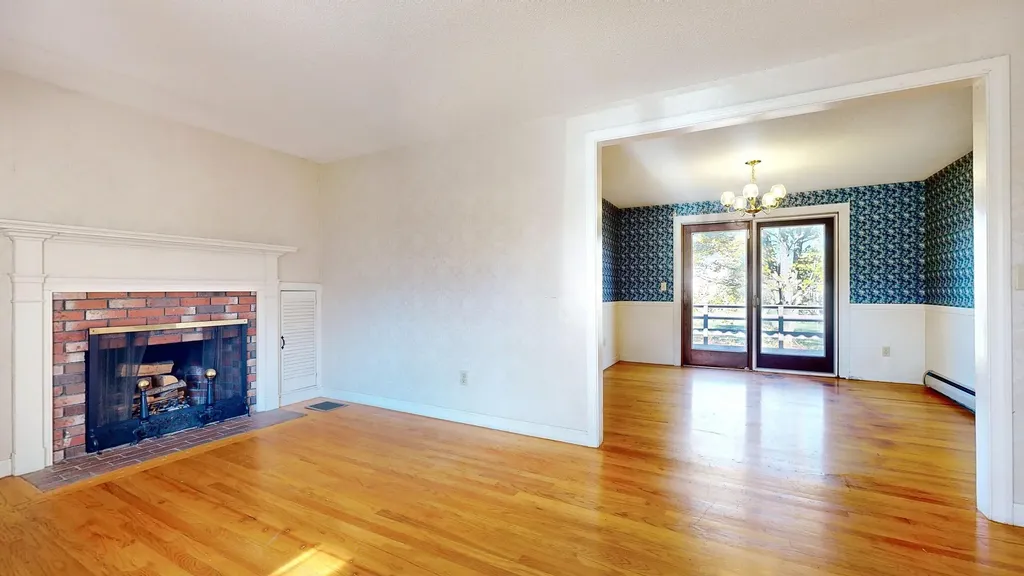 28 Maplewood Drive Gorham ME 04038