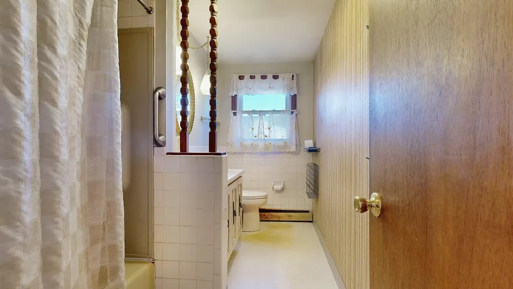 28 Maplewood Drive Gorham ME 04038