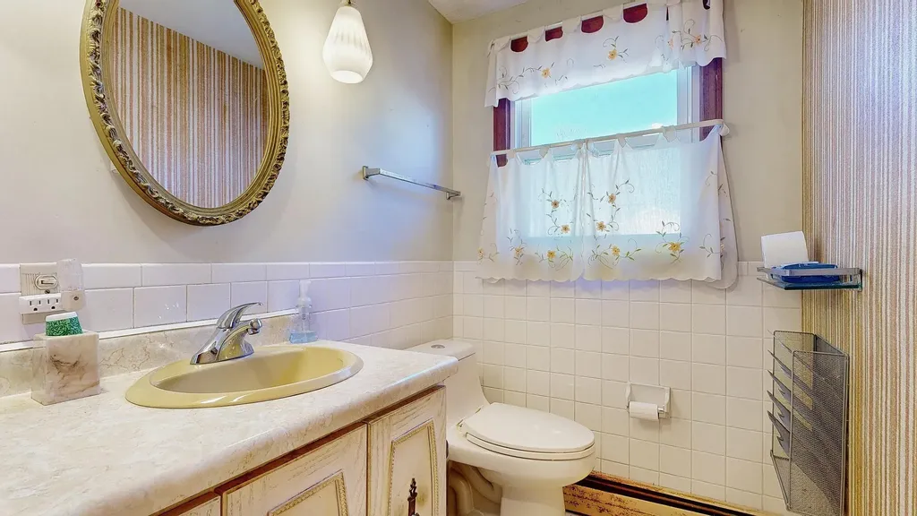 28 Maplewood Drive Gorham ME 04038