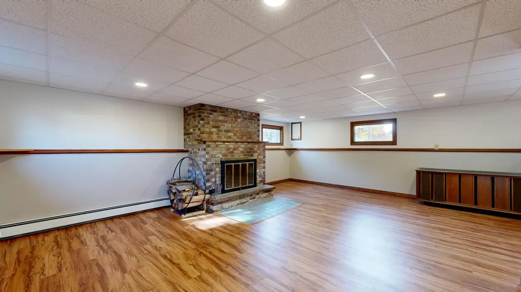 12 Treemount Drive Lewiston ME 04240
