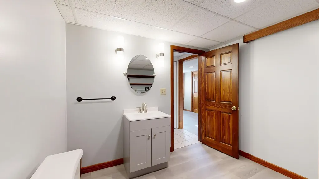 12 Treemount Drive Lewiston ME 04240