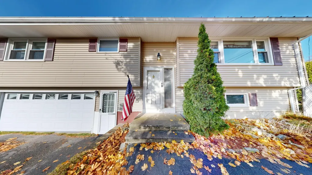 12 Treemount Drive Lewiston ME 04240