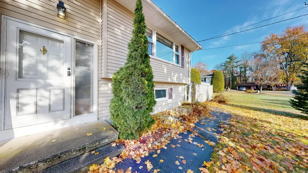 12 Treemount Drive Lewiston ME 04240