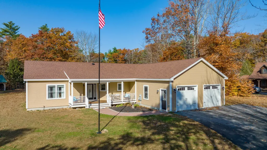 16 Bonny Eagle Boulevard Buxton ME 04093