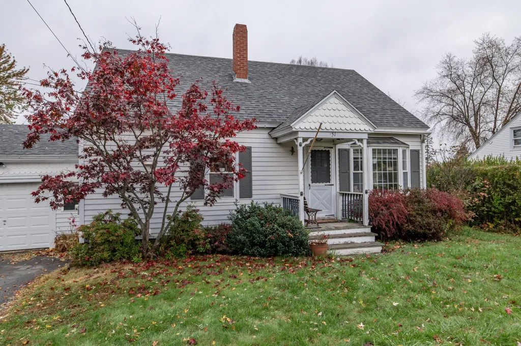 51 Cushman Road Winslow ME 04901
