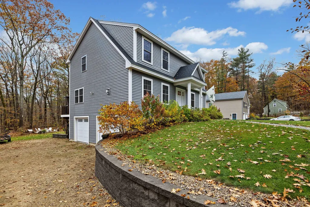 14 Autumn Lane Eliot ME 03903