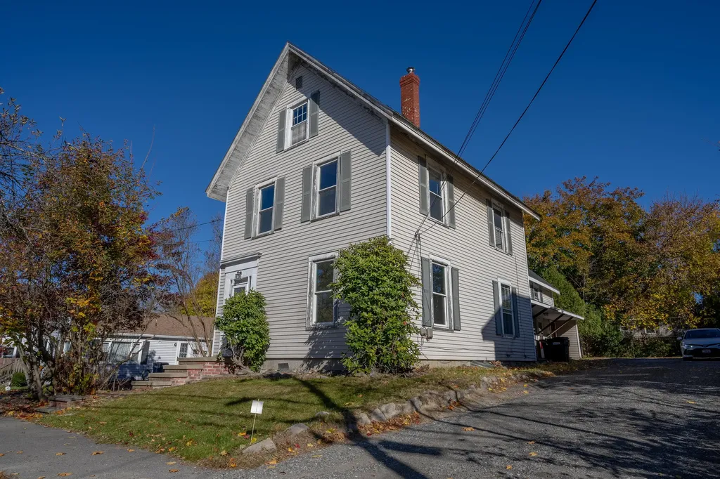 279 Essex Street Bangor ME 04401