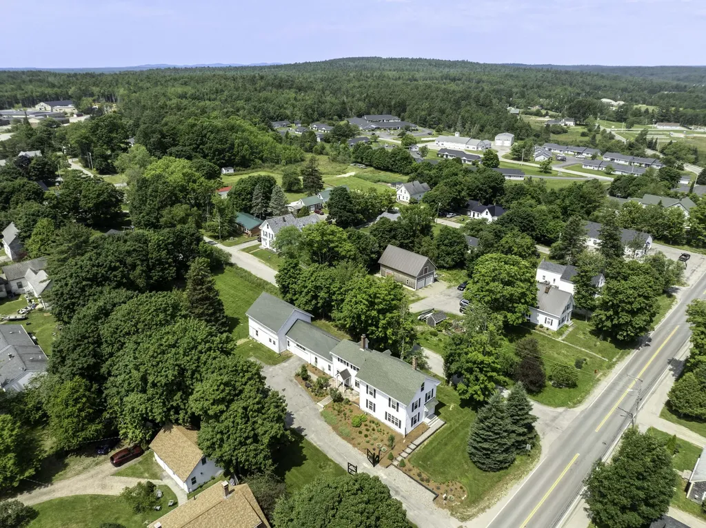 32 Broadway Machias ME 04654