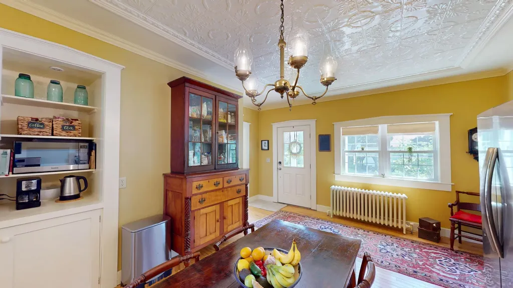 32 Broadway Machias ME 04654