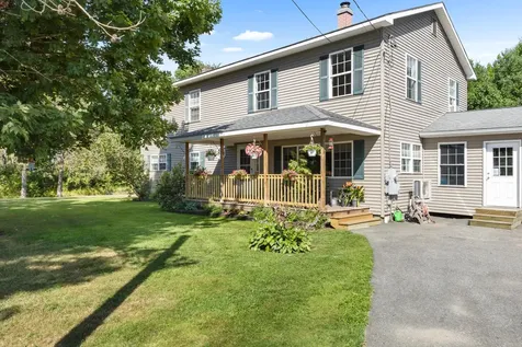 6 Hurds Corner Road Palmyra ME 04965