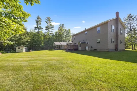 6 Hurds Corner Road Palmyra ME 04965