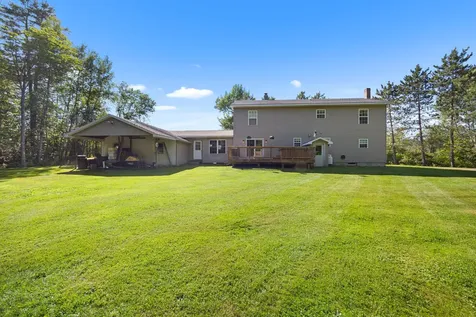6 Hurds Corner Road Palmyra ME 04965