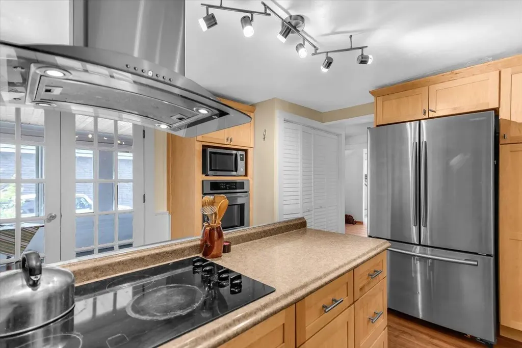 10 Green Street Castine ME 04421