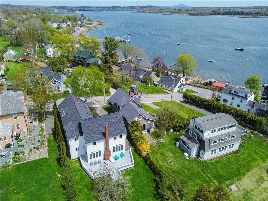 10 Green Street Castine ME 04421