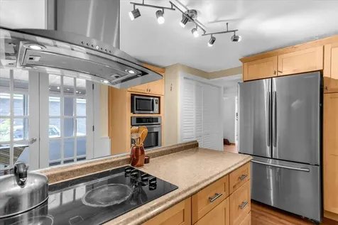 10 Green Street Castine ME 04421