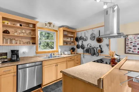10 Green Street Castine ME 04421